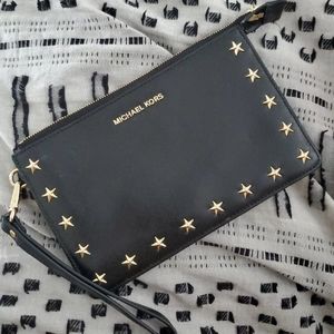 Michael kors wristlet